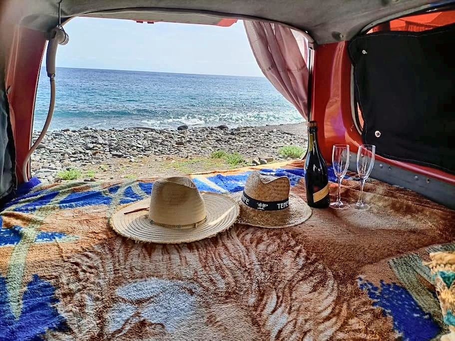 Picnic sobre la cama con vistas